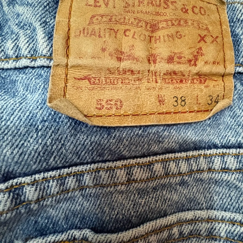 Levi’s 550 Relaxed Fit Straight Leg Jeans Size 38x34 Mens Blue Denim